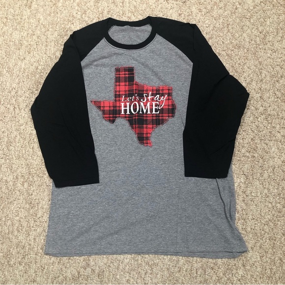 Women’s black/grey raglan 3/4 sleeve shirt. Red/black/white Texas outline. Sz XL - Picture 1 of 2